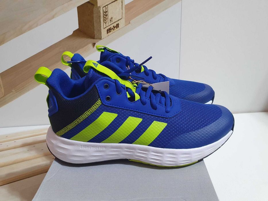 Adidas Ownthegame masura 38 2/3 originali noi in cutie