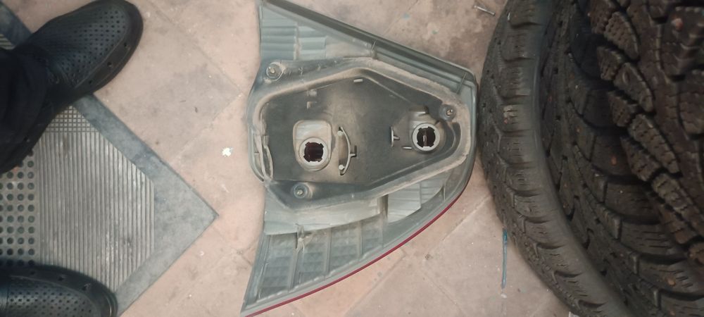 Задний фонарь Тойота каролла 120