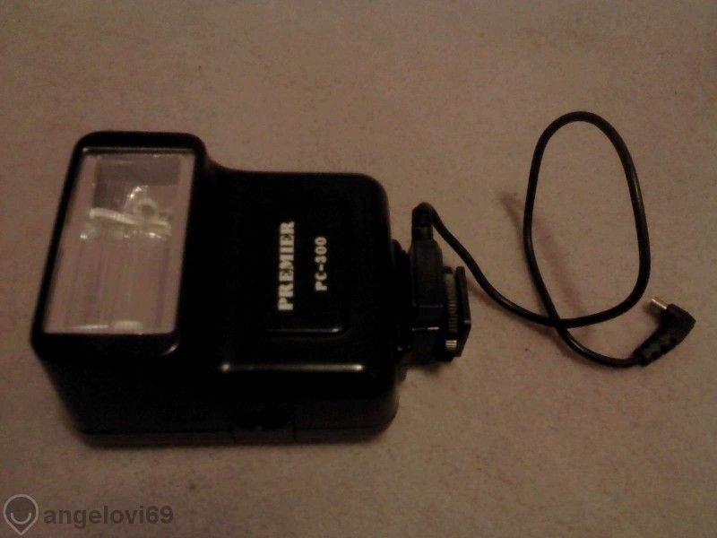 Светкавица / electronic flash Premier Pc-300 за механичен фотоапарат