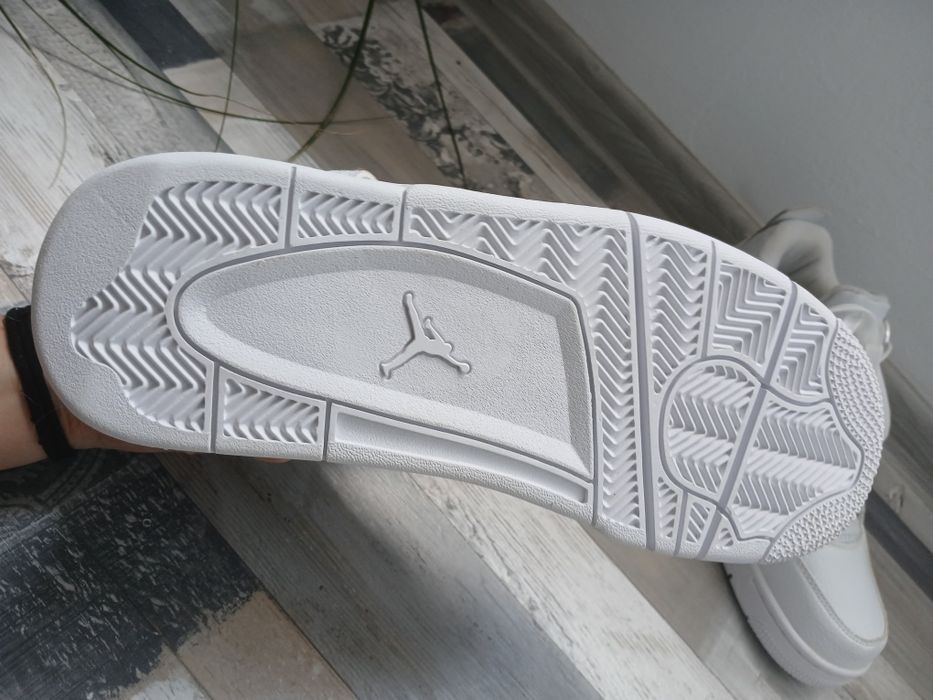 маратонки Jordan 4 Retro "Pure Money"