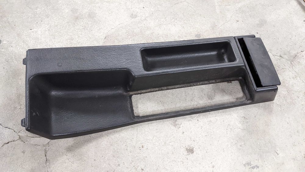 BMW E30 316i комби на части