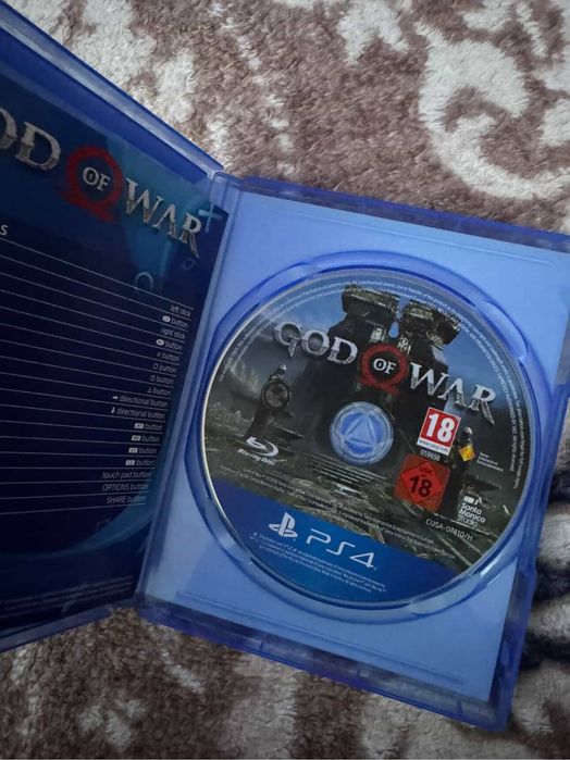 PS4 PRO в много добро състояние