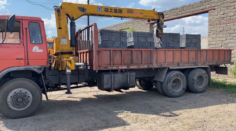 Услуги погрузчика 2 куб