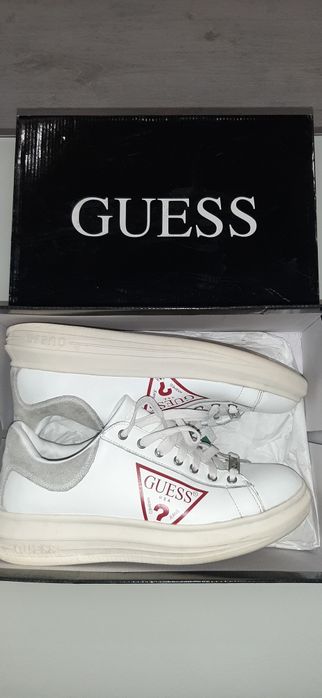 Обувки GUESS Оригинални