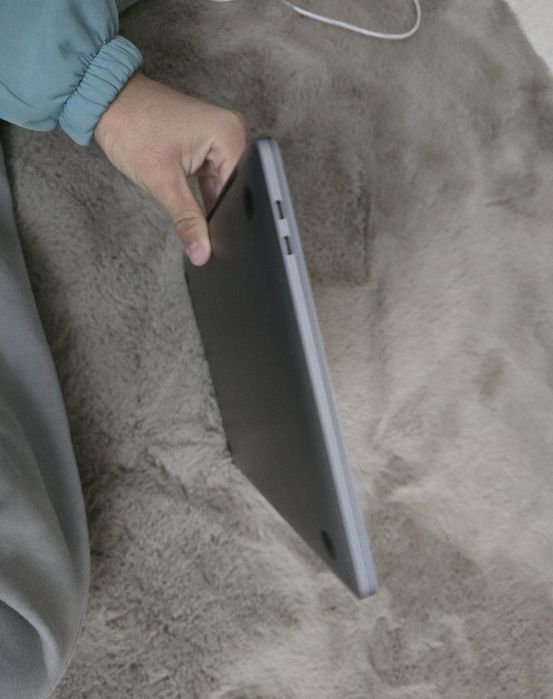 MacBook Pro 13 2019
