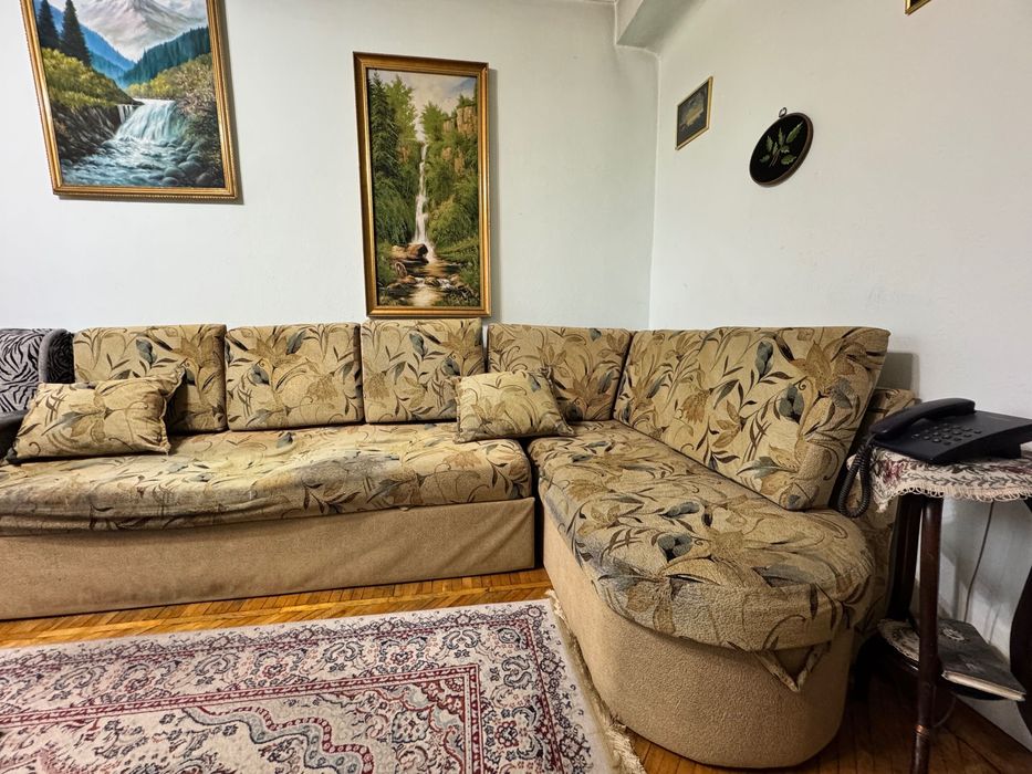 Отдам диван даром