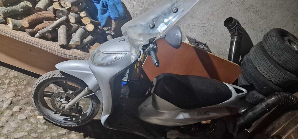 Скутер Peugeot looxor 100cc