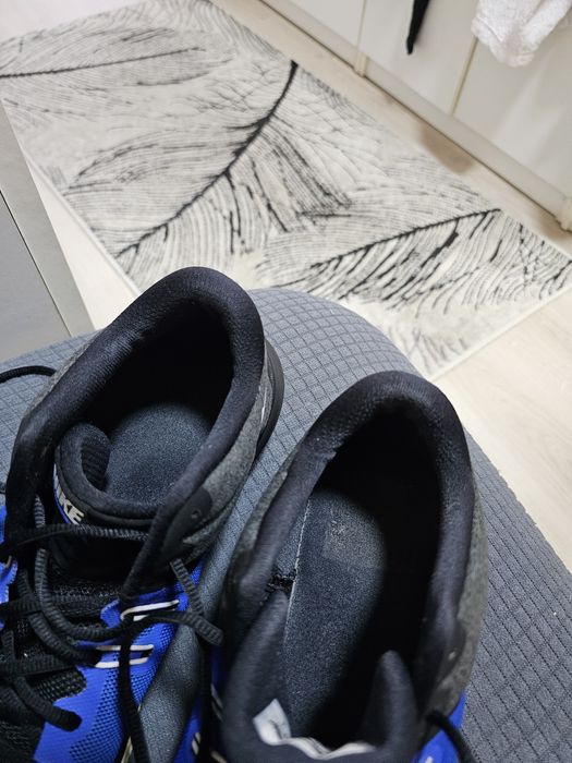 Nike Air Versatile II