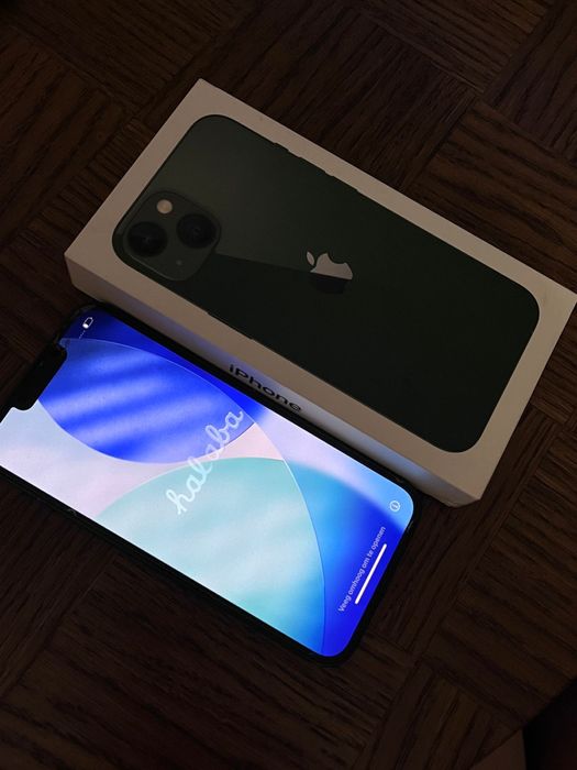 Продам айфон 13