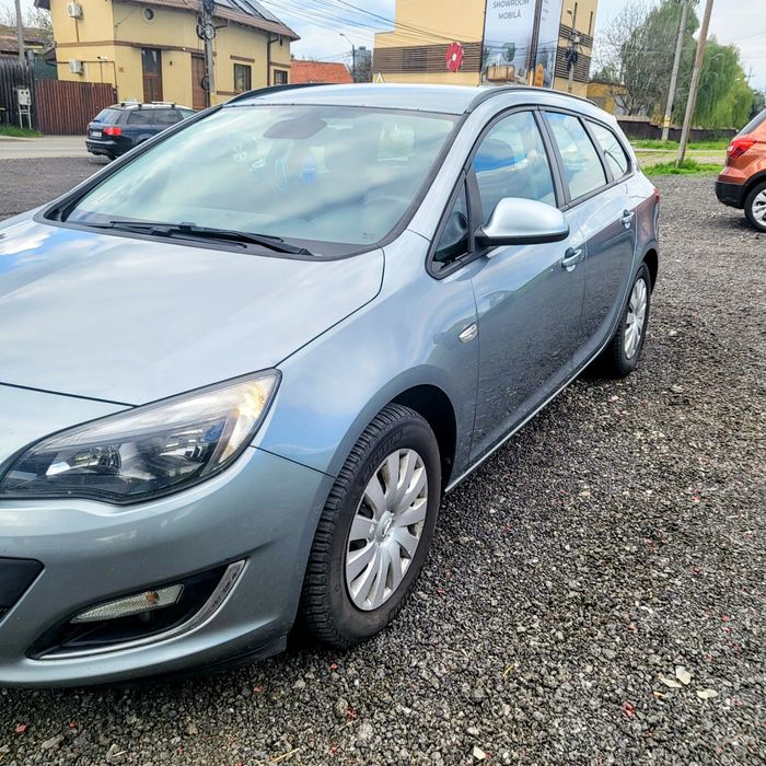 Opel Astra J Sports Tourer 1.7 CDTI 131CP ecoFLEX Navi Pilot Automat Euro 5