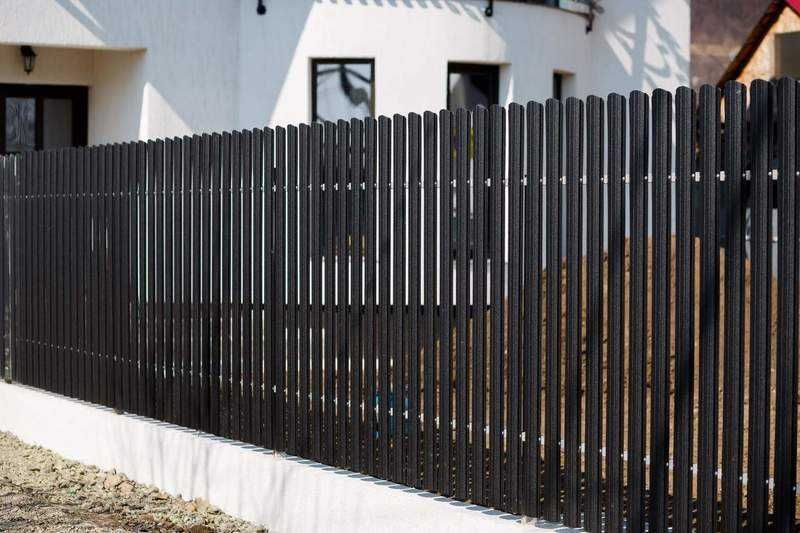 Garduri si porti stil jaluzea, sipca metalica, tabla cutata