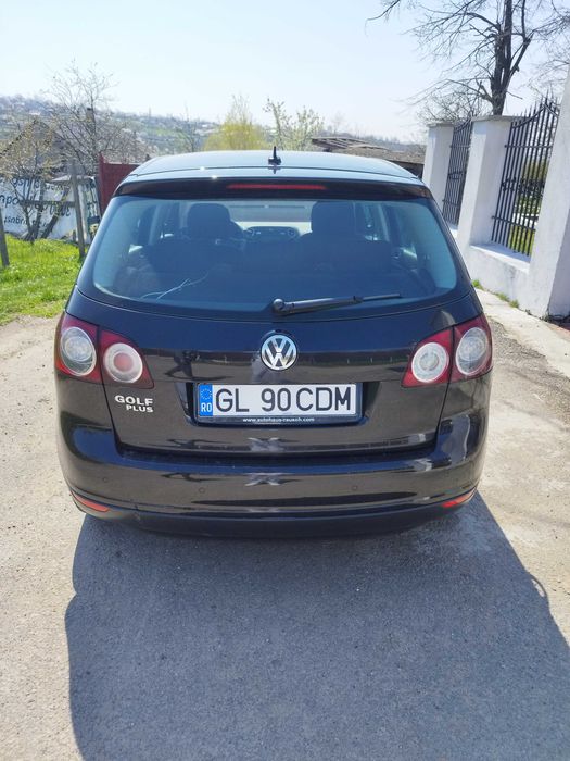 Mașină Golf 5 1.4 benzină