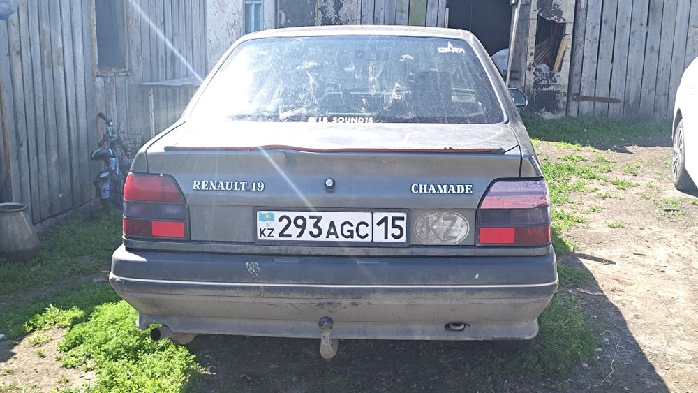 Продам Машину Renault 19 Chamade