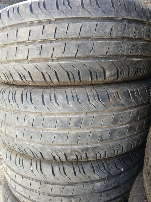 225 55 17  С  за бус Продават се 4 броя