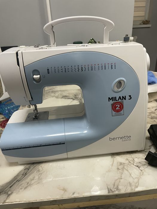 Швейная машинка bernette milan 3