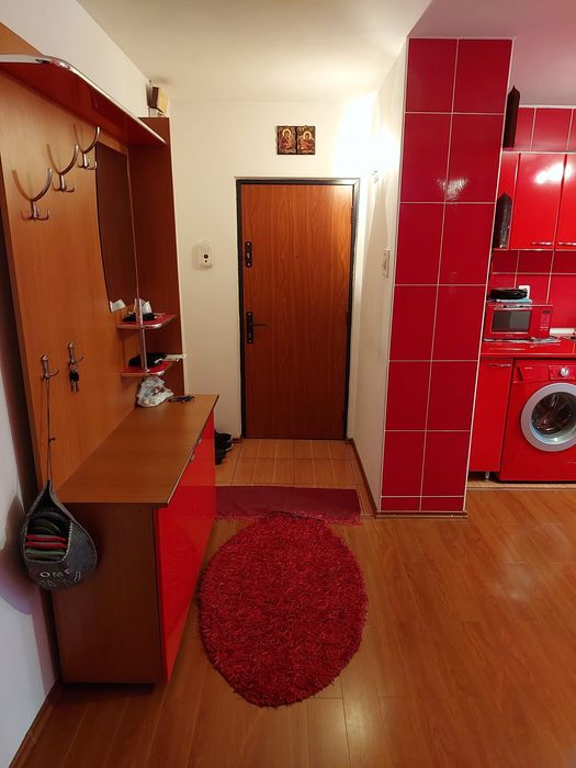 Vand urgent  apartament 2 camere