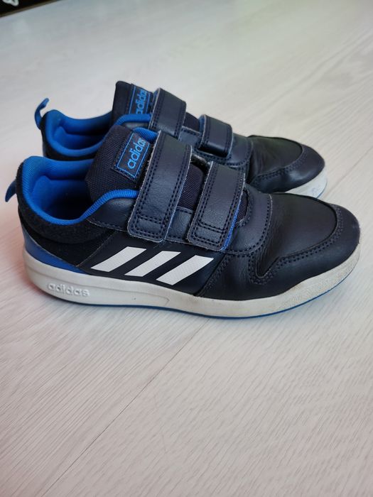 Маратонки  Адидас