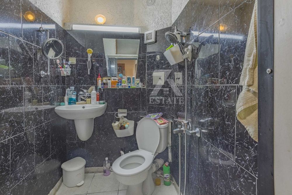 Продава къща в ж. кв. Драгалевци