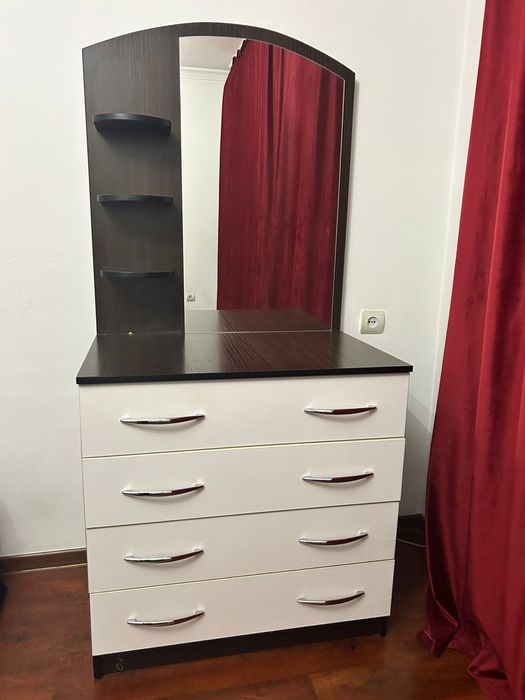 Продается камод-трюмо