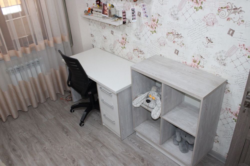 Продам спальный гарнитур детский