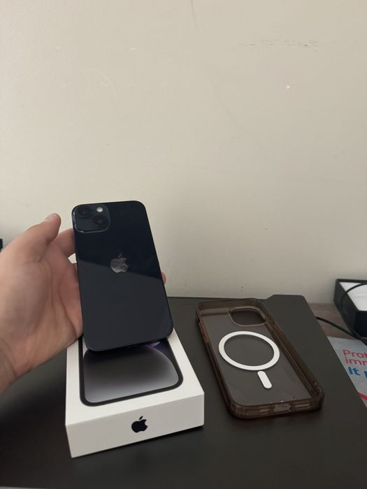 iPhone 14 128GB Midnight – Cutie, Baterie 85%, Cadou Husă MagSafe + Folie