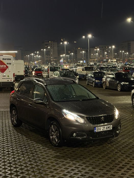 Vand Peugeot model 2008 anul 2016