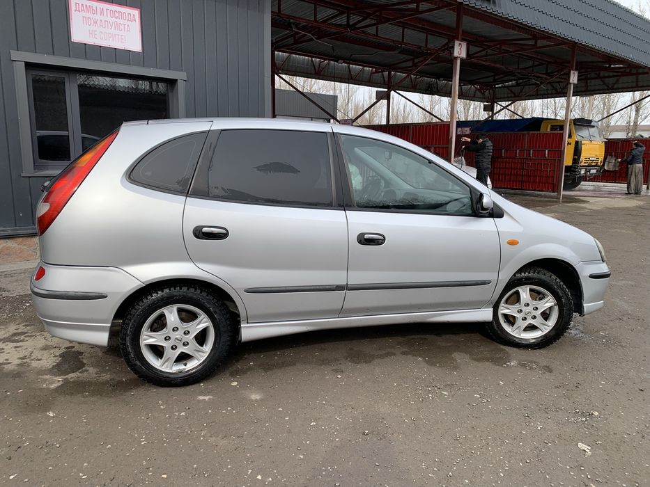 Продам Nissan Almera Tino