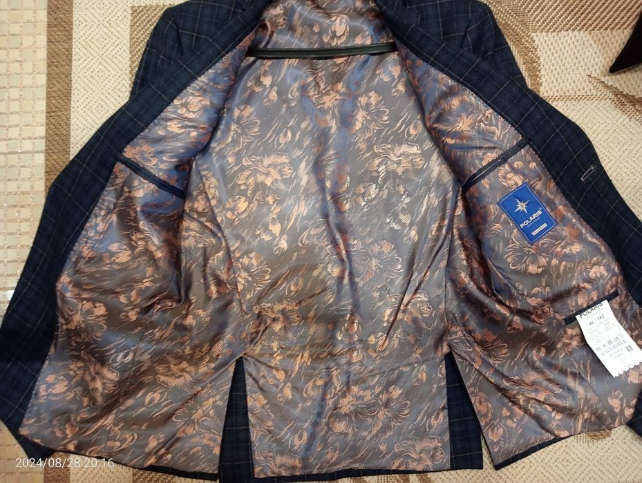 Продам новый пиджак размер 46