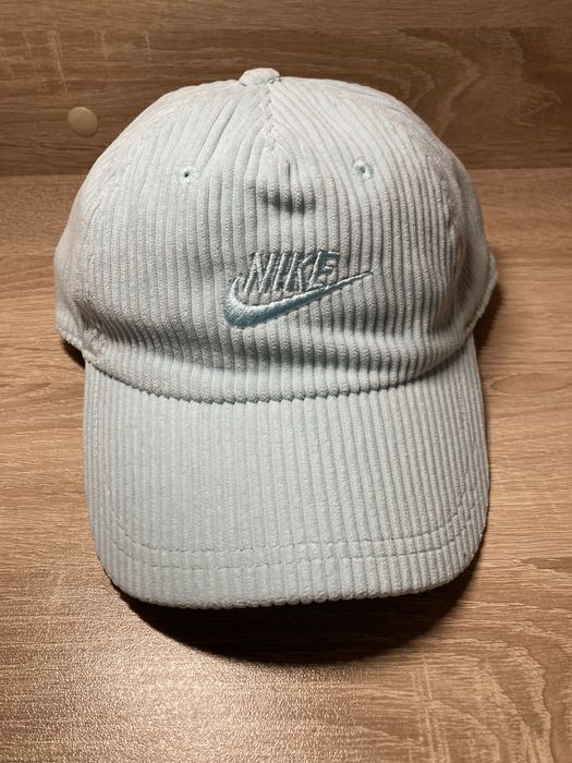 Шапка с козирка Nike, рипсена шапка Nike