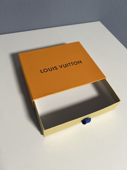 Portofele Louis Vuitton Premium / 2025