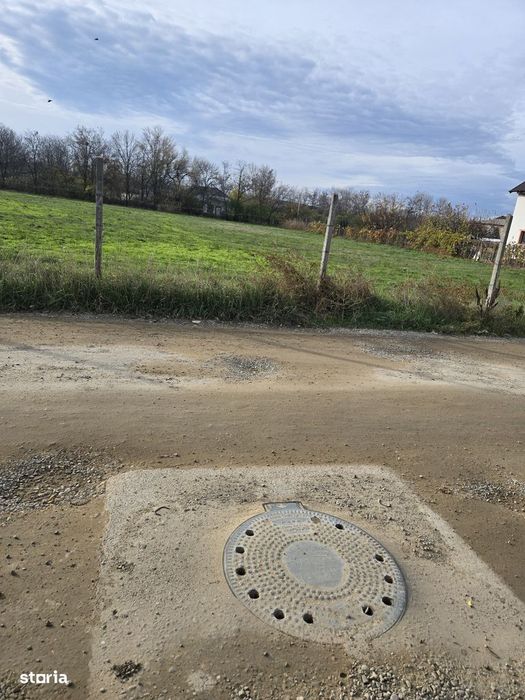 Teren de construit 3000mp, acces ușor, utilități, Focsani, Sud, E85