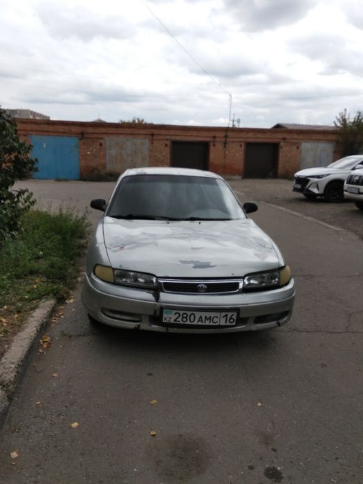 Продам машину Мазда кронс