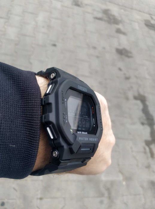 OHSEN Мъжки ръчен спортен цифров часовник водоустойчив дата, месец