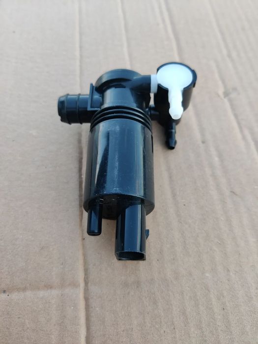 Pompa spalatori parbriz NOUA  Volvo XC40 C40 EX40 32237970