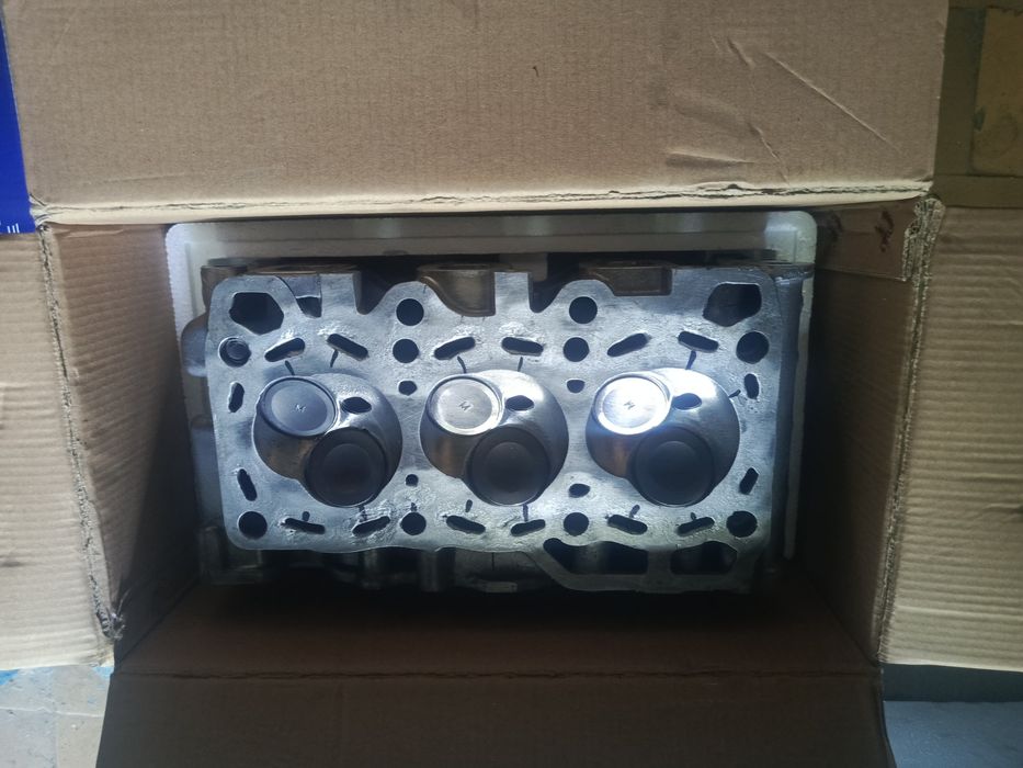 Матиз ГБЦ головка с распредвалом.