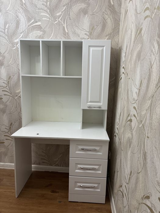 Шкаф школьный ! Белый цвет! 10 тысяч