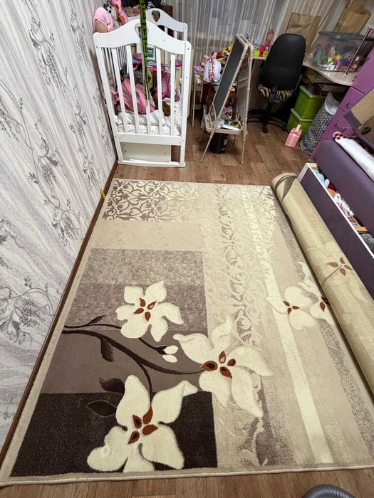 Ковёр напольный .