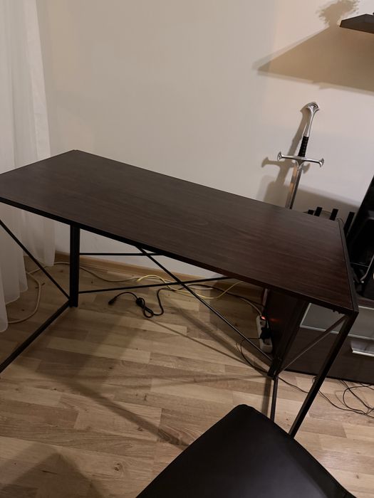 Бюро,  лесно се сглобява (метал и ПДЧ)