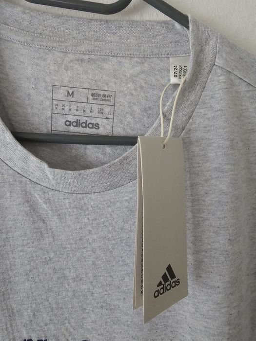 Нова с етикет мъжка тениска Adidas, размер М