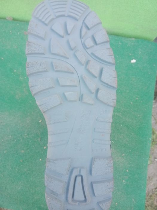 Продам керзовые сапоги.