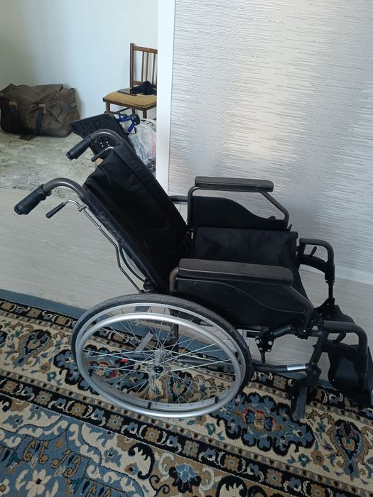 Инвалидная коляска новая