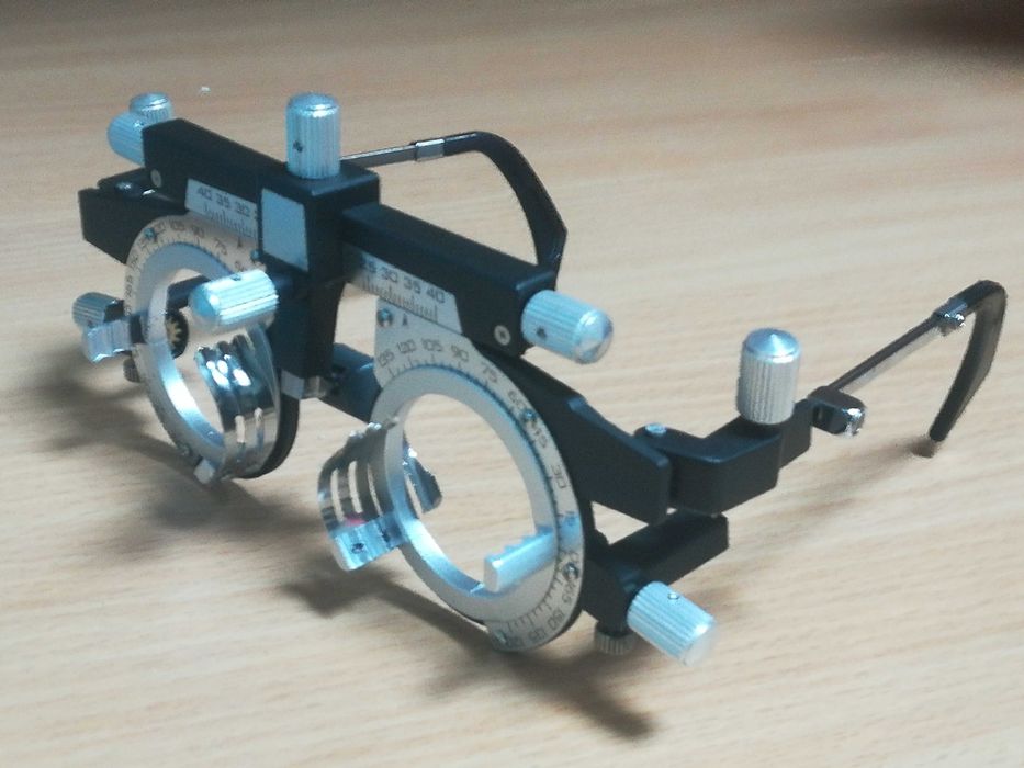 Пробна рамка за диоптрични стъкла - за оптика/ очен кабинет