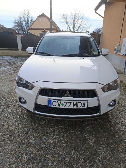Mitsubishi Outlander 2010 2.0 diesel 140 cp 4x4