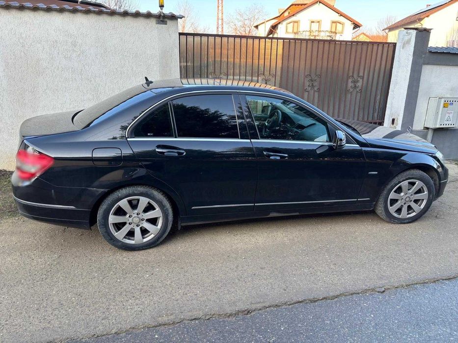 MERCEDES-BENZ C-Class 2010 — imagine 4