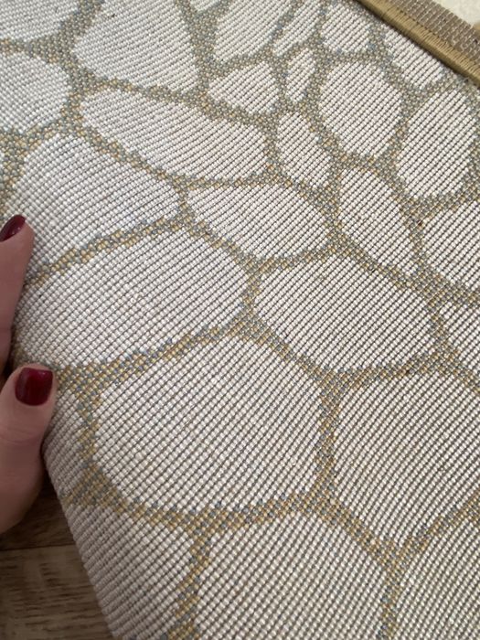 Продам ковер 100х150