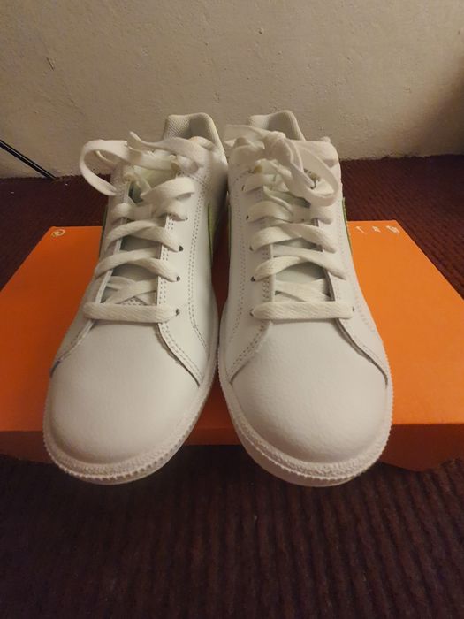 Adidași Nike Albi – NOI în Cutie  – Livrare din Italia