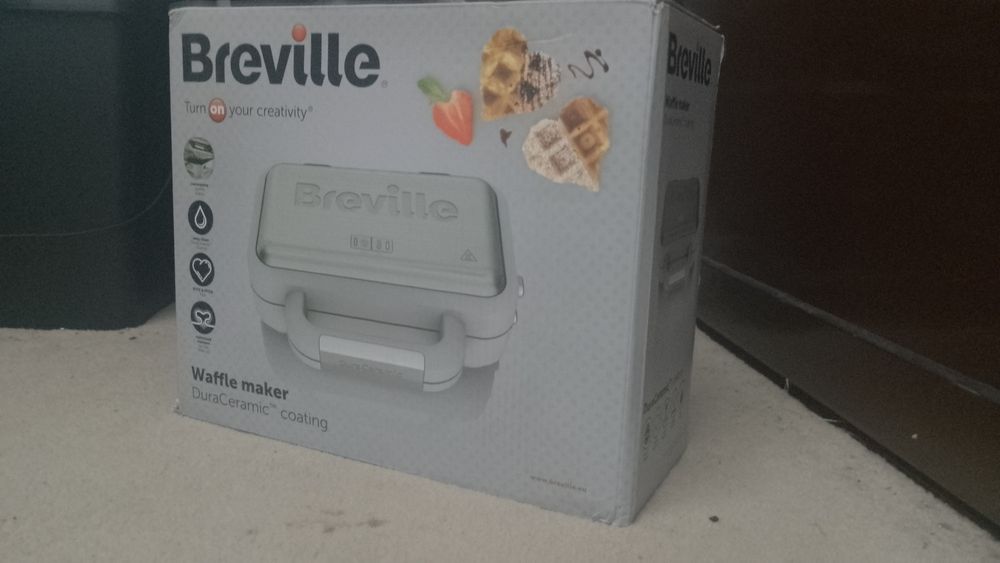 Aparat vafe Breville DuraCeramic - Sigilat
