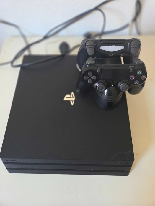 Ps 4 cu 2 console