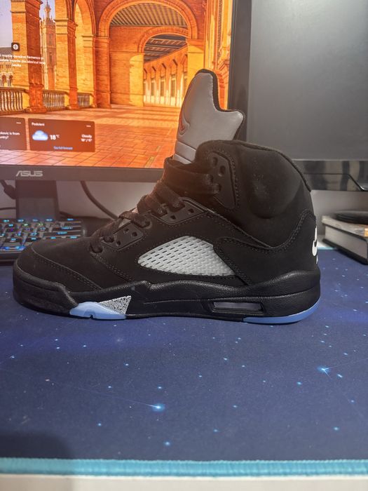 Vand jordan 5 black silver gray tongue marimea 42