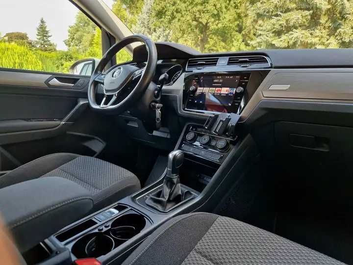 Volkswagen Touran (КАТО НОВА)